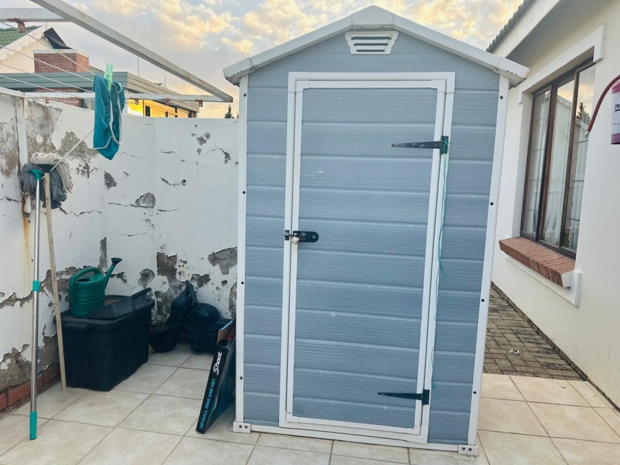 To Let 3 Bedroom Property for Rent in Hillside Free State
